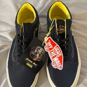 Vans X Cobra Kai Shoes W 8.0   M 6.5